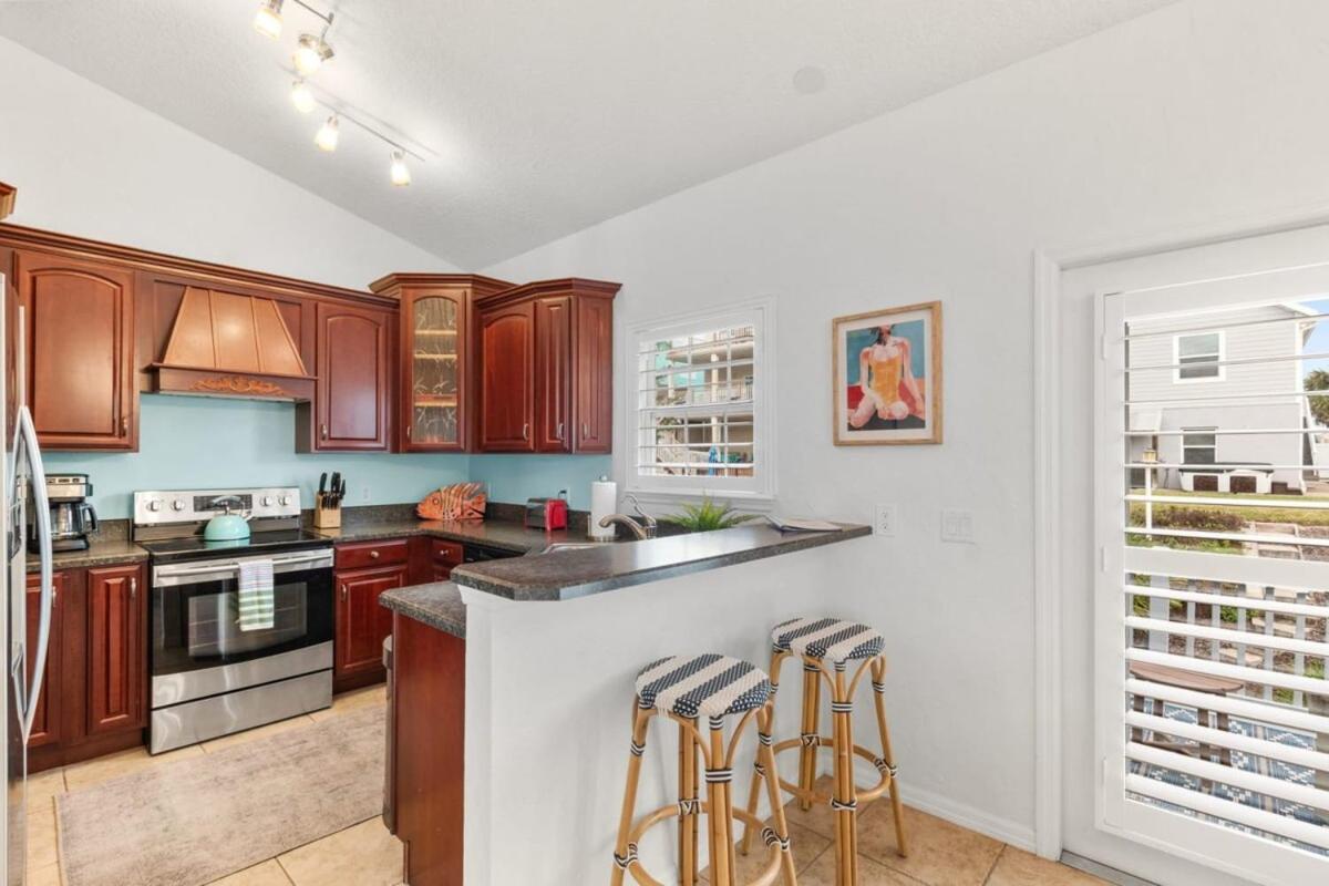 4Br House, 2 Blocks From The Beach Сент-Огастин Экстерьер фото